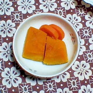 かぼちゃとにんじんの煮物